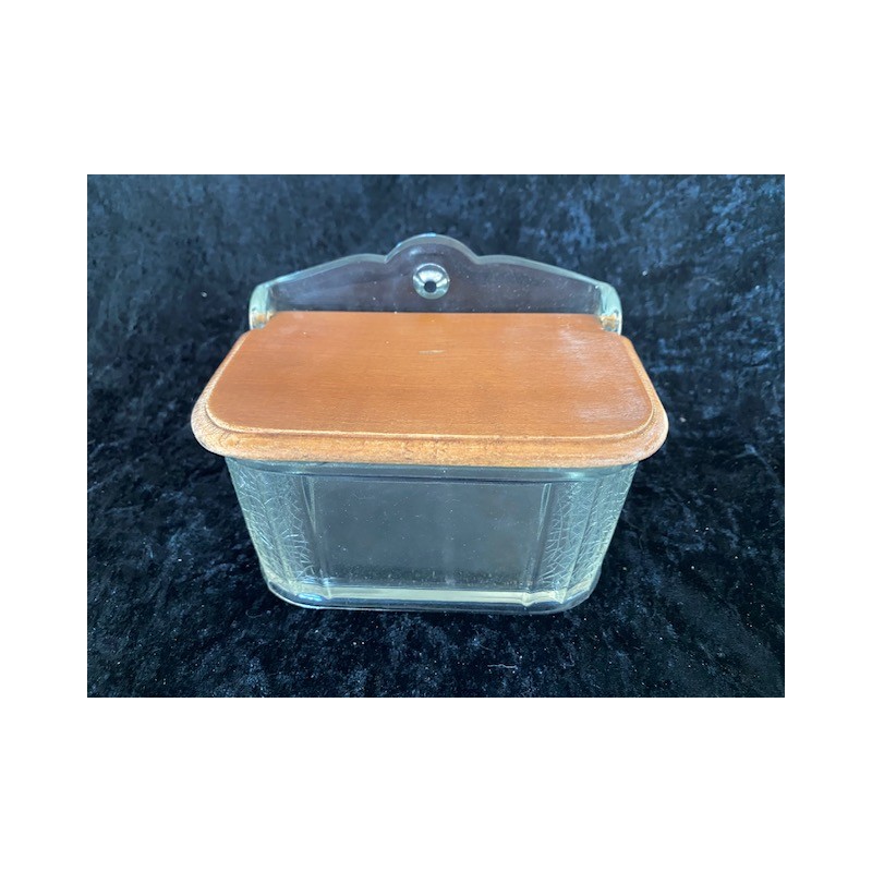 Saltkar med trælåg